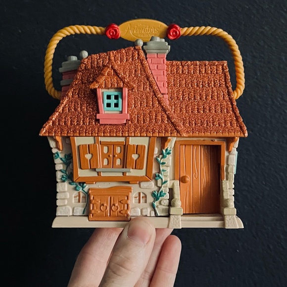 Disney Other - Disney Animators Belle’s Cottage